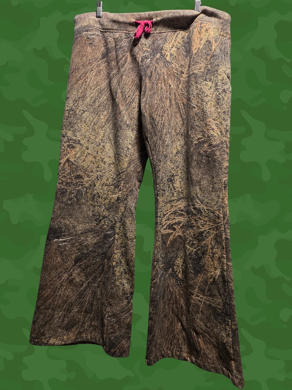 Mossy Oak Sherpa-Lined Sweatpants
Size 16/18